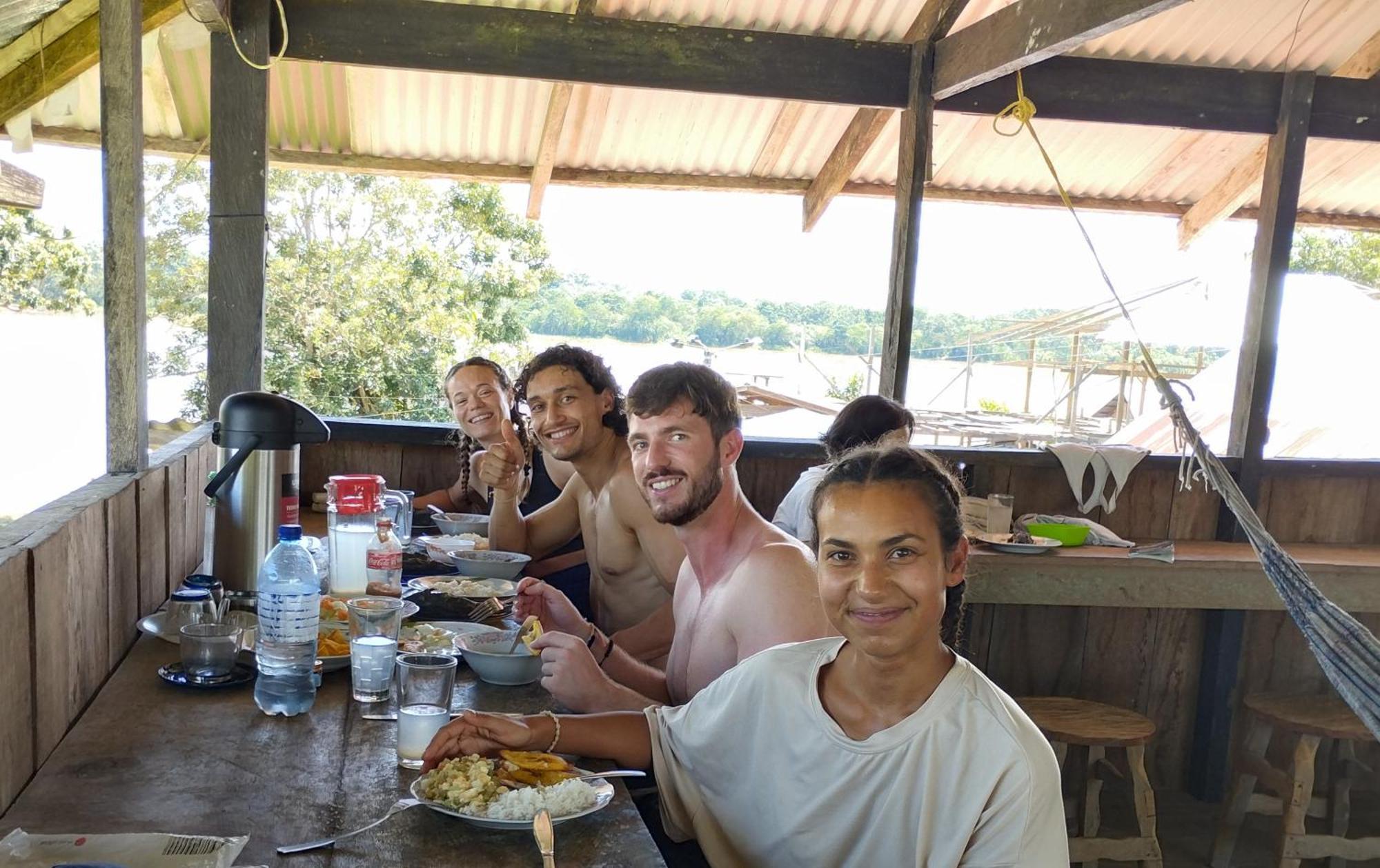 Hospedaje Y Tours Reina Arriera Amazonas Colombia Macedonia Εξωτερικό φωτογραφία